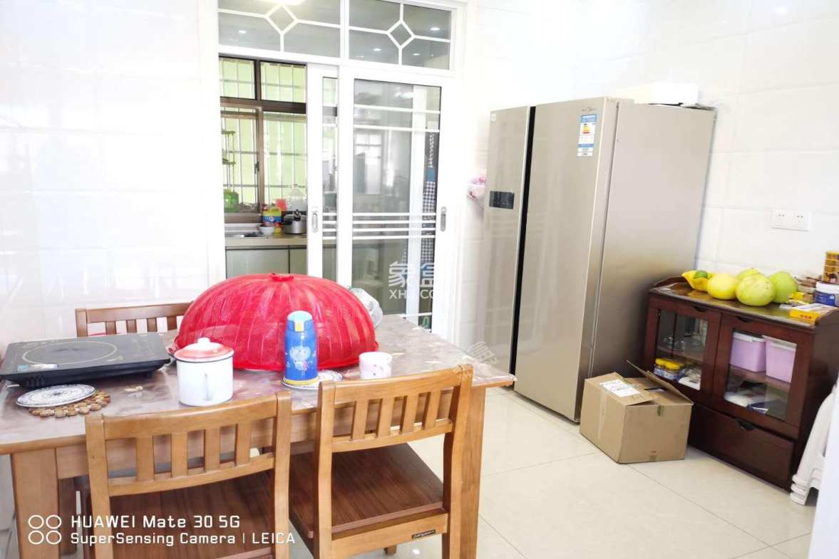 全丰小区  3室2厅2卫    60.0万 全丰小区  3室2厅2卫    60.0万卧室