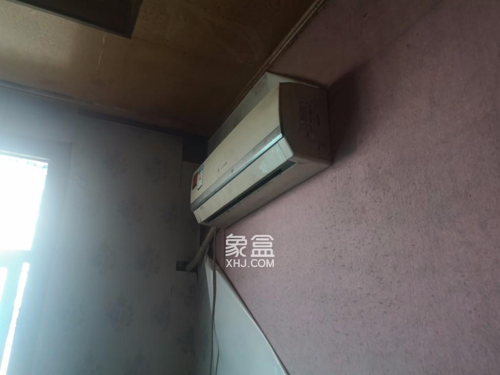 建设中路散盘  2室1厅1卫   700.00元/月室内图