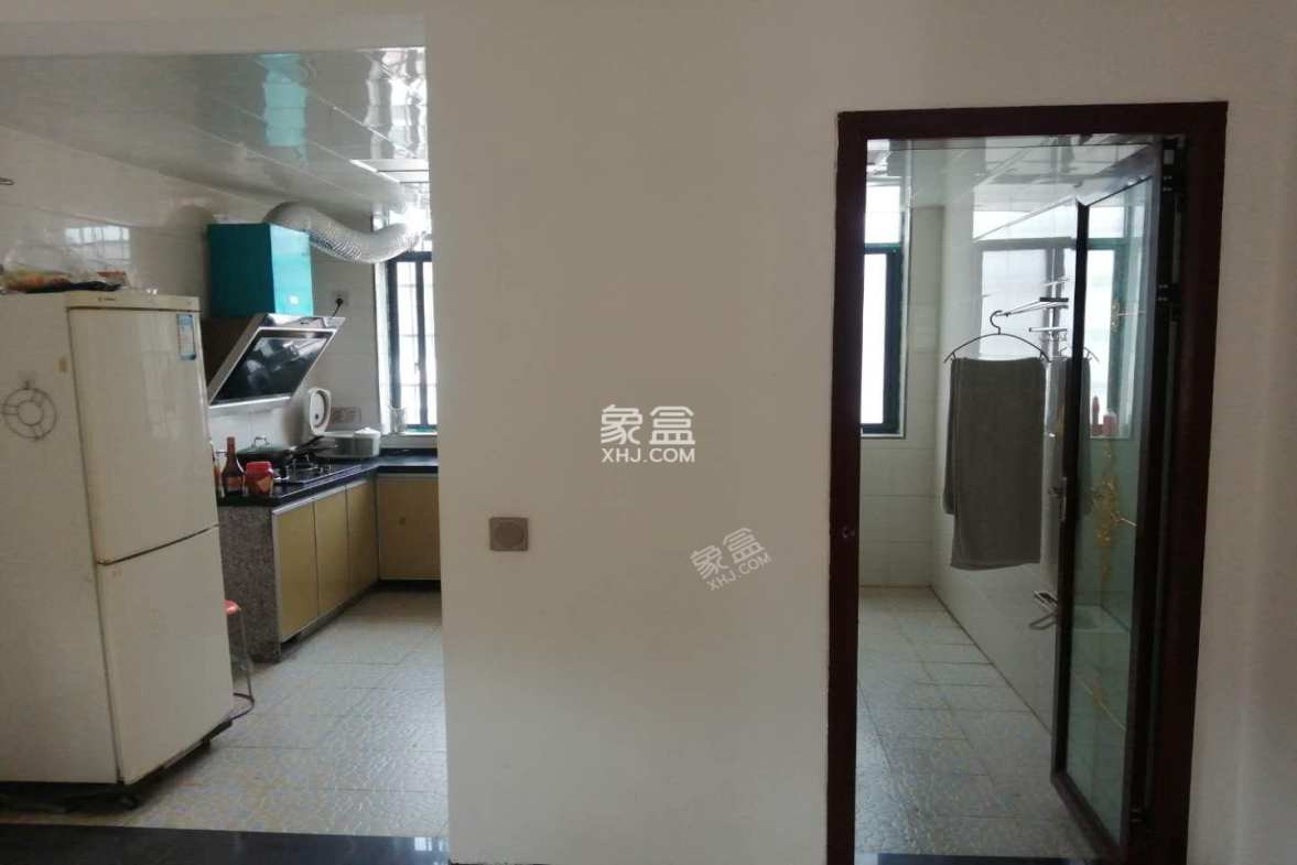 金银山学校家属楼 3室2厅2卫 1100.0元/月 金银山学校家属楼 3室2厅2卫 1100.0元/月小区图