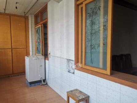 马良小区  3室2厅2卫    1200.0元/月