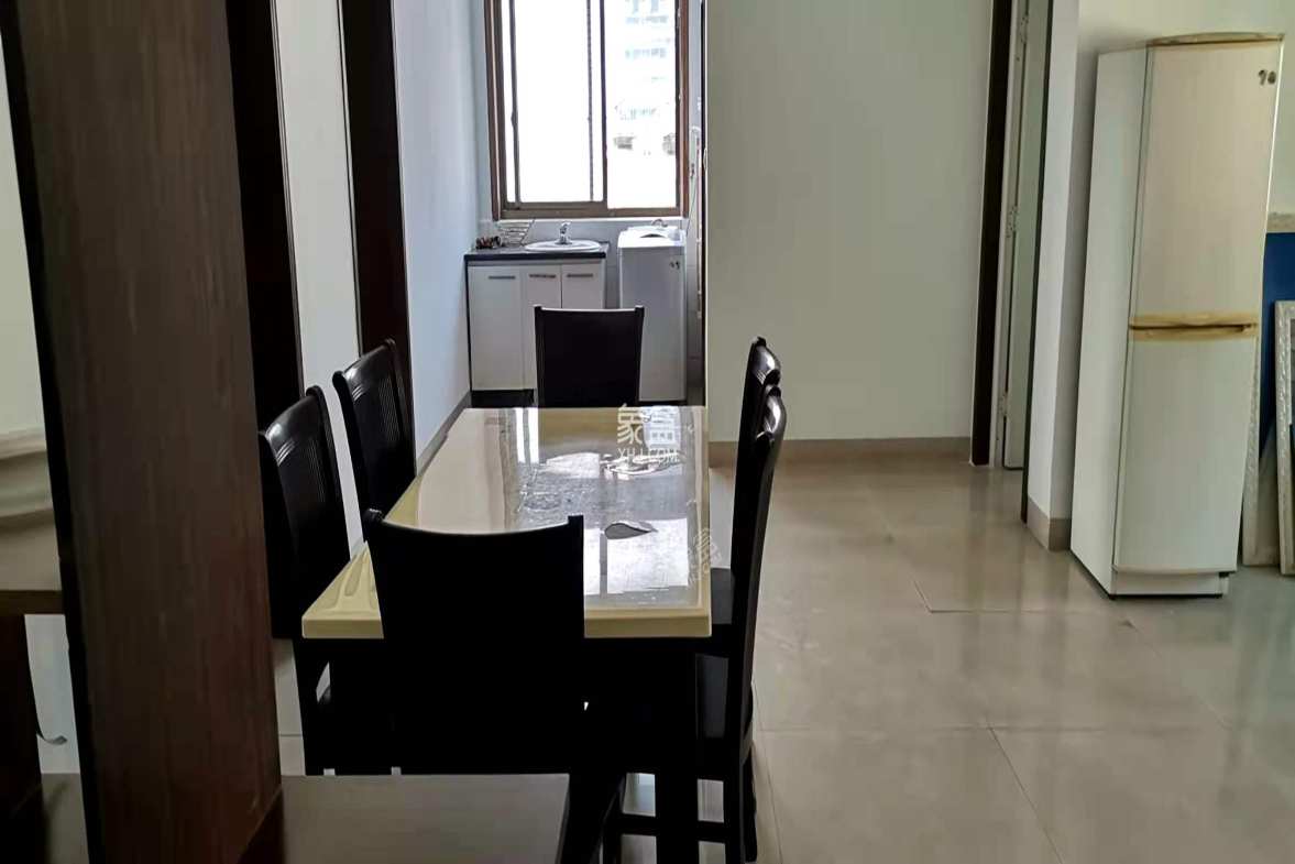 新建小区 4室2厅2卫 52.8万 新建小区 4室2厅2卫 52.8万客厅