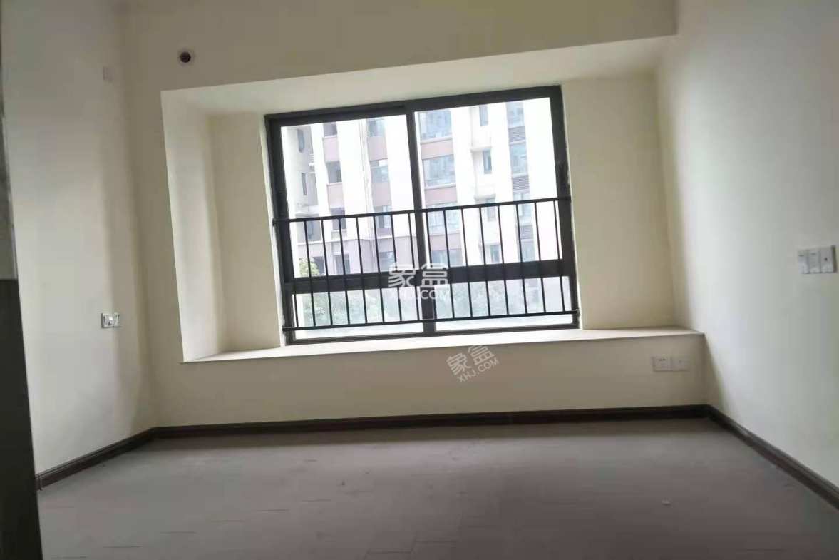 华耀碧桂园十里江湾观澜 4室2厅2卫 108.0万 华耀碧桂园十里江湾观澜 4室2厅2卫 108.0万卧室