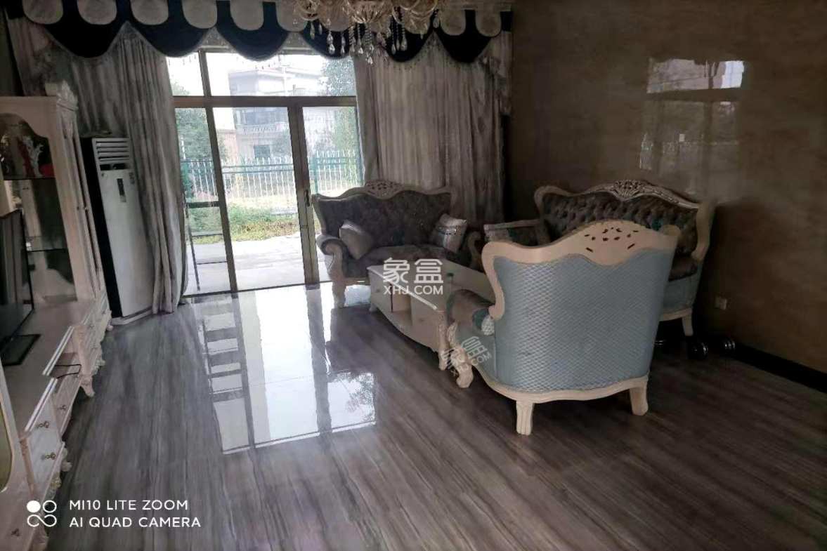 碧桂园 350.0万 碧桂园 350.0万客厅