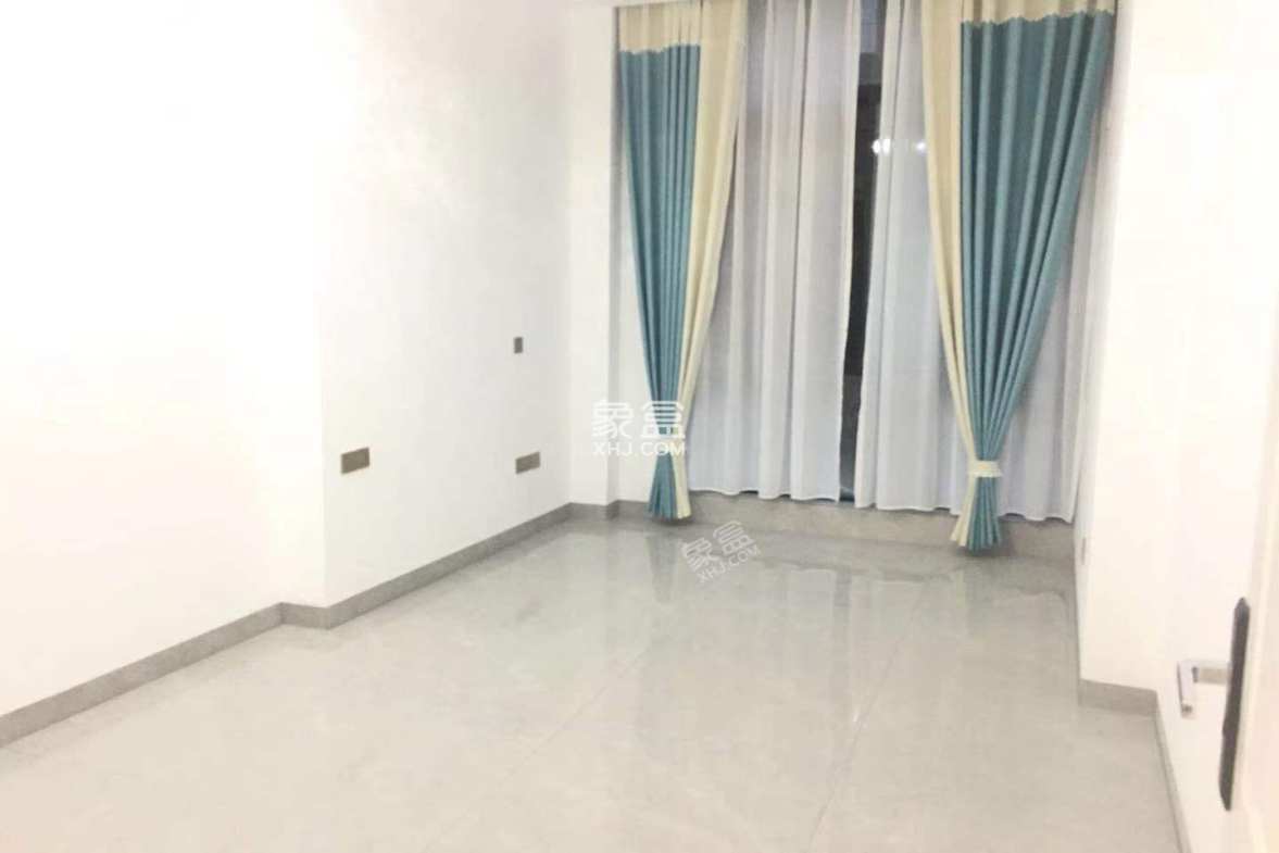 特变水木融城 3室2厅2卫 95.00万 特变水木融城 3室2厅2卫 95.00万卫生间