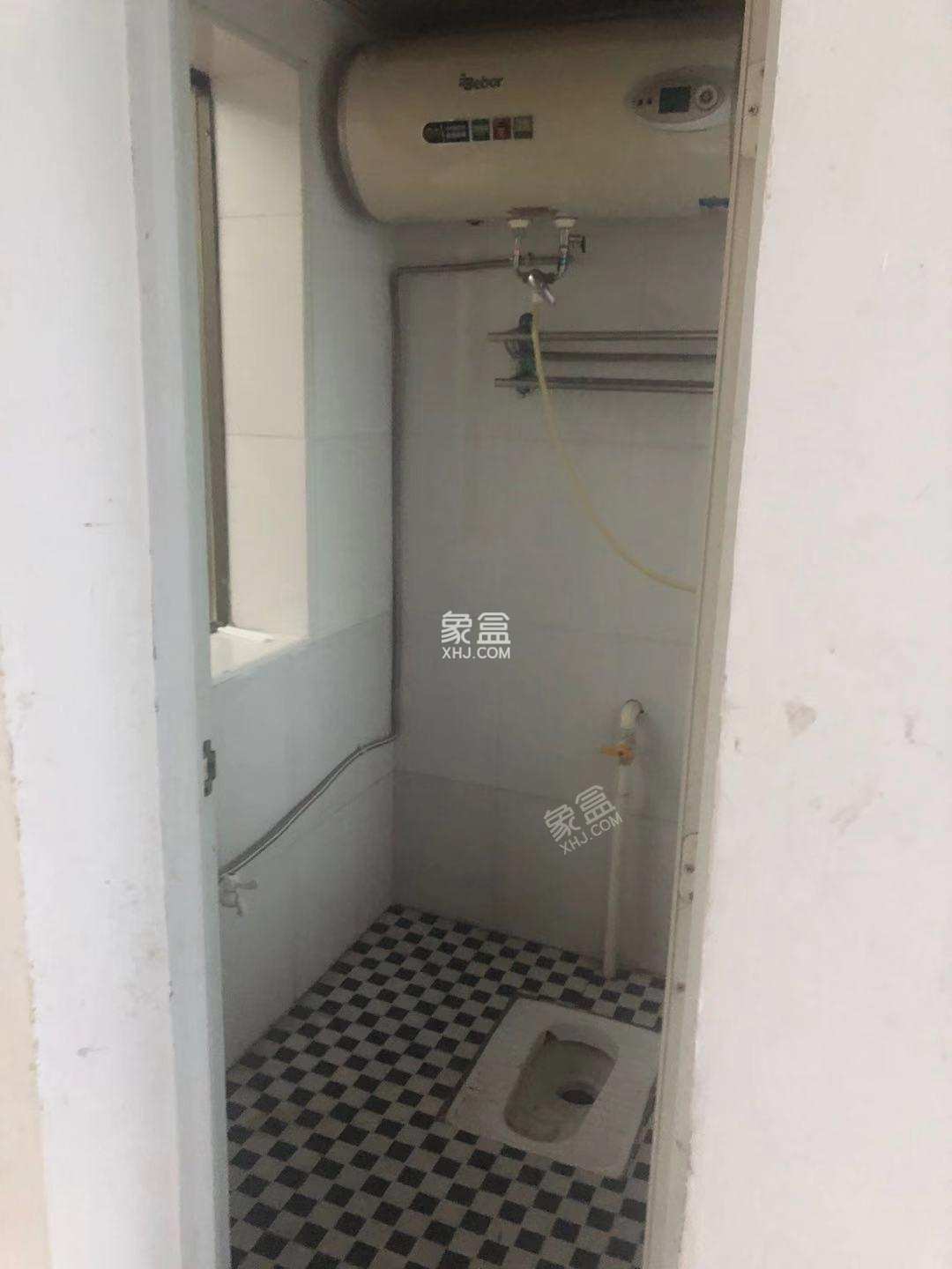 石头铺安置小区  1室0厅1卫    500.0元/月 石头铺安置小区  1室0厅1卫    500.0元/月室内图