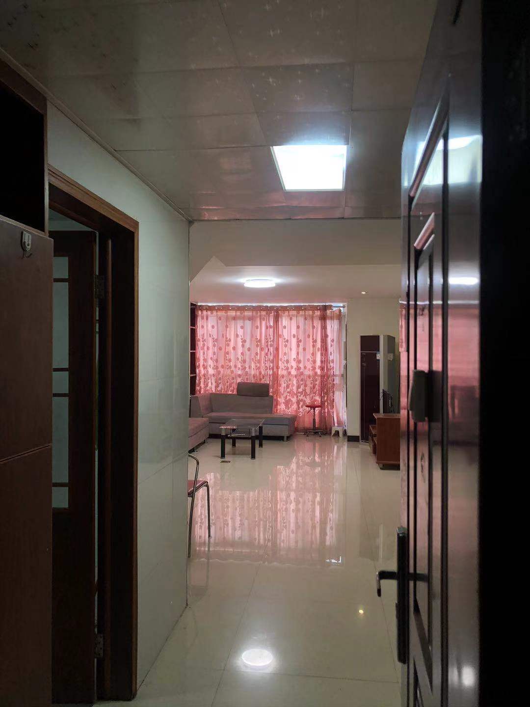 金轮时代广场 2室2厅1卫 2100.0元/月 金轮时代广场 2室2厅1卫 2100.0元/月室内图