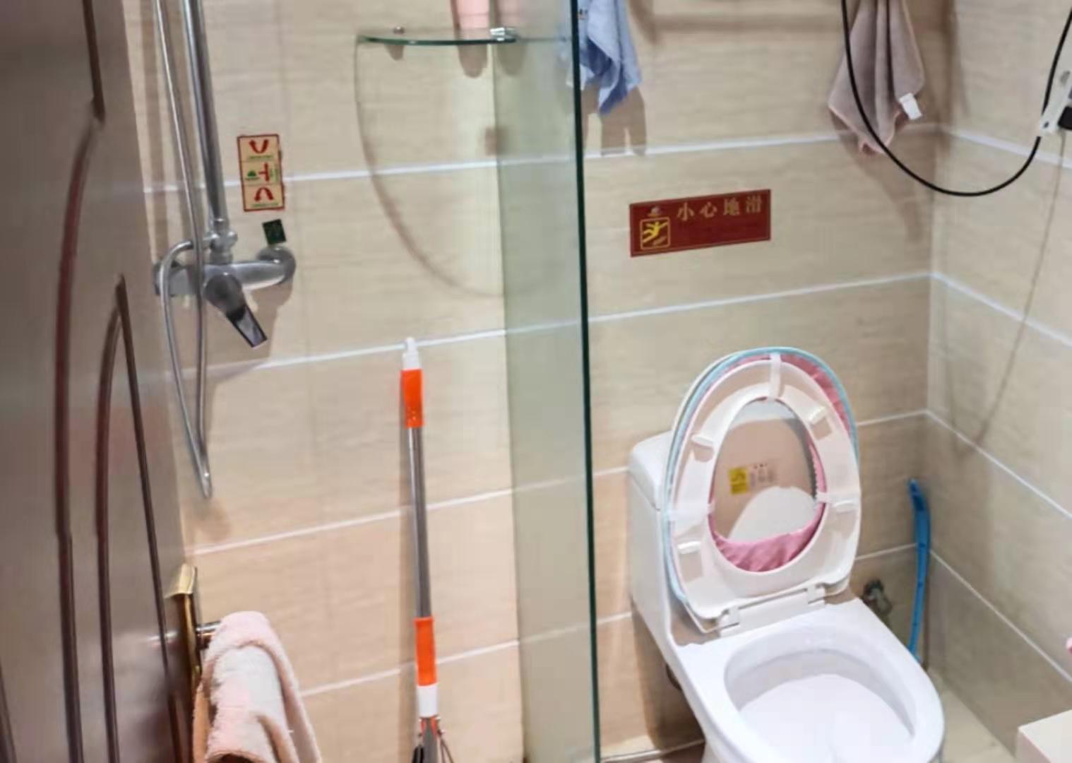 人民南路366星期八大厦 1室1厅1卫 650.0元/月 人民南路366星期八大厦 1室1厅1卫 650.0元/月室内图