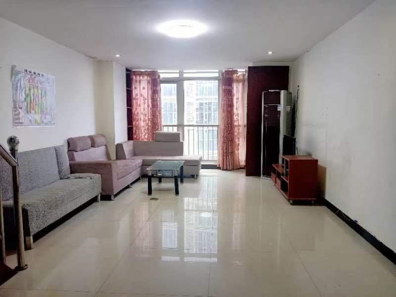 金轮时代广场 2室2厅1卫 2100.0元/月 金轮时代广场 2室2厅1卫 2100.0元/月室内图