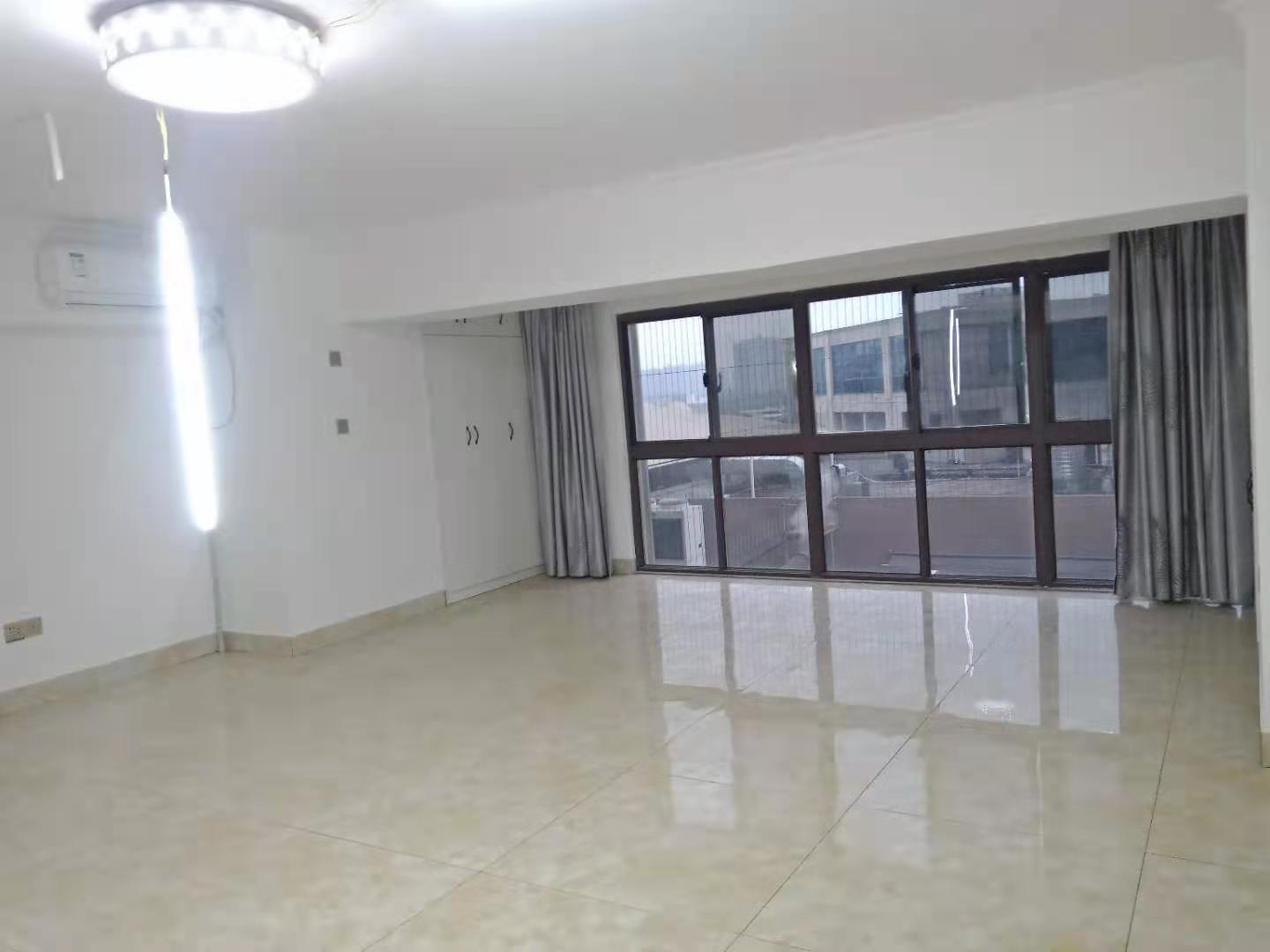 金钟时代城 2室2厅1卫 2200.0元/月 金钟时代城 2室2厅1卫 2200.0元/月室内图