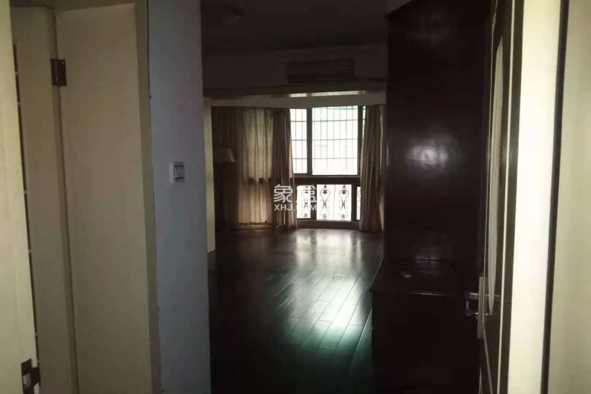 市委家属南院 5室2厅2卫 3300.0元/月 市委家属南院 5室2厅2卫 3300.0元/月室内图