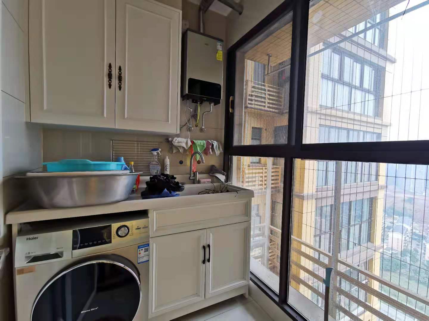 珠江帝景山庄  3室2厅2卫   3300.00元/月室内图