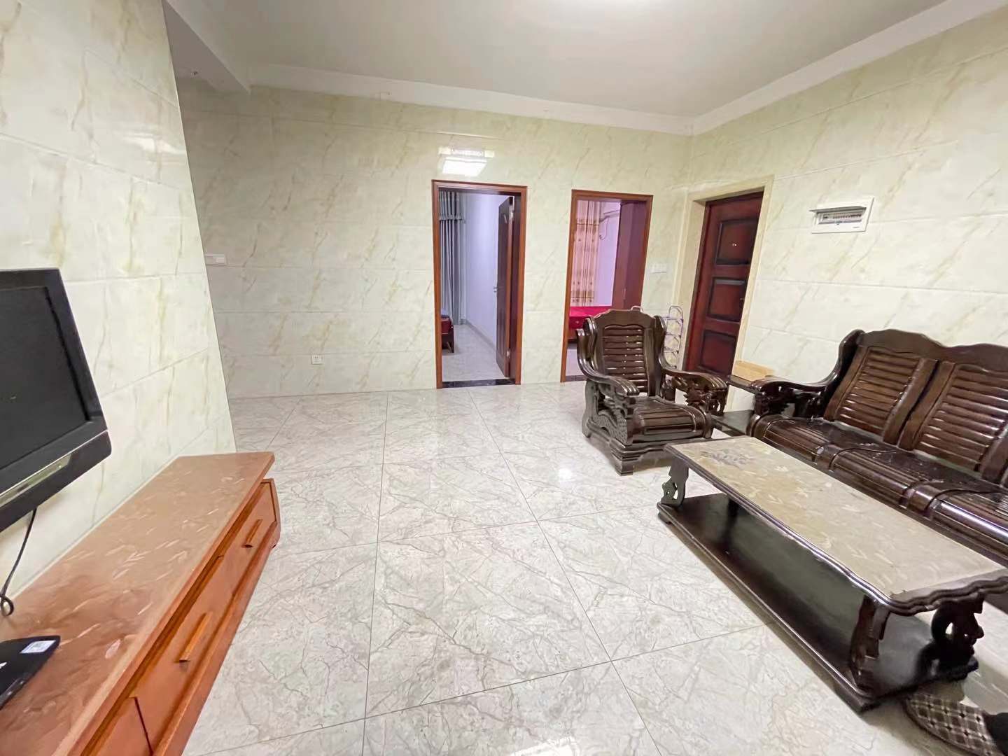 金柘北区 3室2厅2卫 1600.0元/月 金柘北区 3室2厅2卫 1600.0元/月室内图