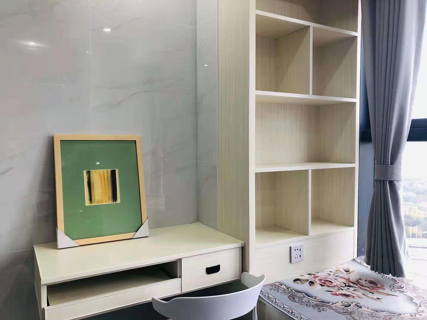 西园商业广场(锁)同名天赐万象荟 1室1厅1卫 1700.0元/月 西园商业广场(锁)同名天赐万象荟 1室1厅1卫 1700.0元/月室内图