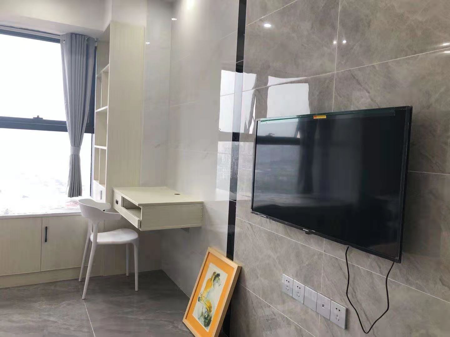 西园商业广场(锁)同名天赐万象荟 1室1厅1卫 1700.0元/月 西园商业广场(锁)同名天赐万象荟 1室1厅1卫 1700.0元/月室内图