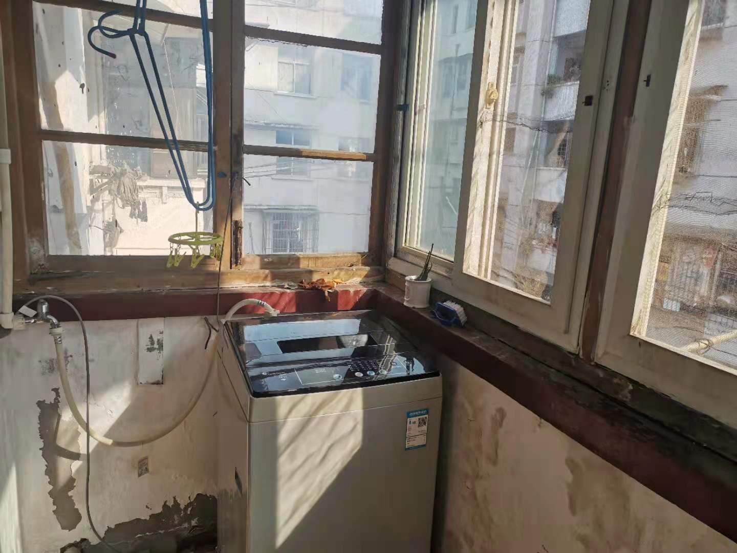 何家坳 2室1厅1卫 1000.0元/月 何家坳 2室1厅1卫 1000.0元/月室内图