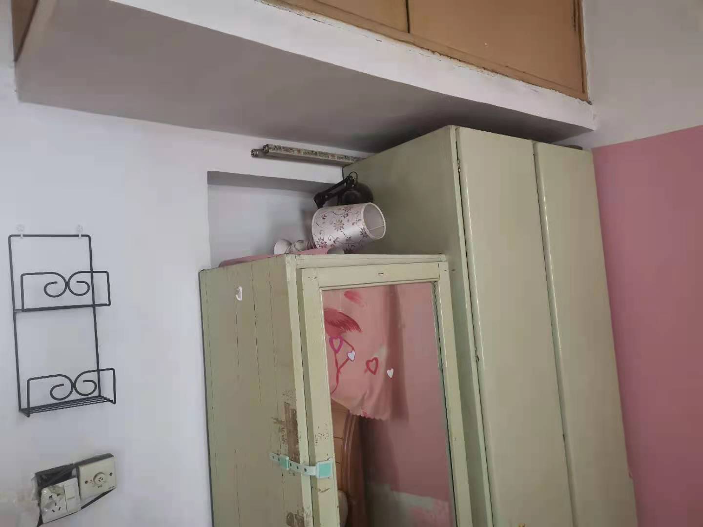 何家坳 2室1厅1卫 1000.0元/月 何家坳 2室1厅1卫 1000.0元/月室内图