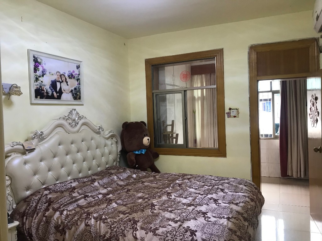 长青居民生活小区  3室2厅2卫    61.8万 长青居民生活小区  3室2厅2卫    61.8万卧室