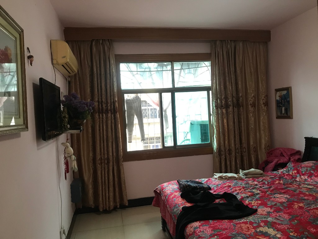 长青居民生活小区  3室2厅2卫    61.8万 长青居民生活小区  3室2厅2卫    61.8万客厅