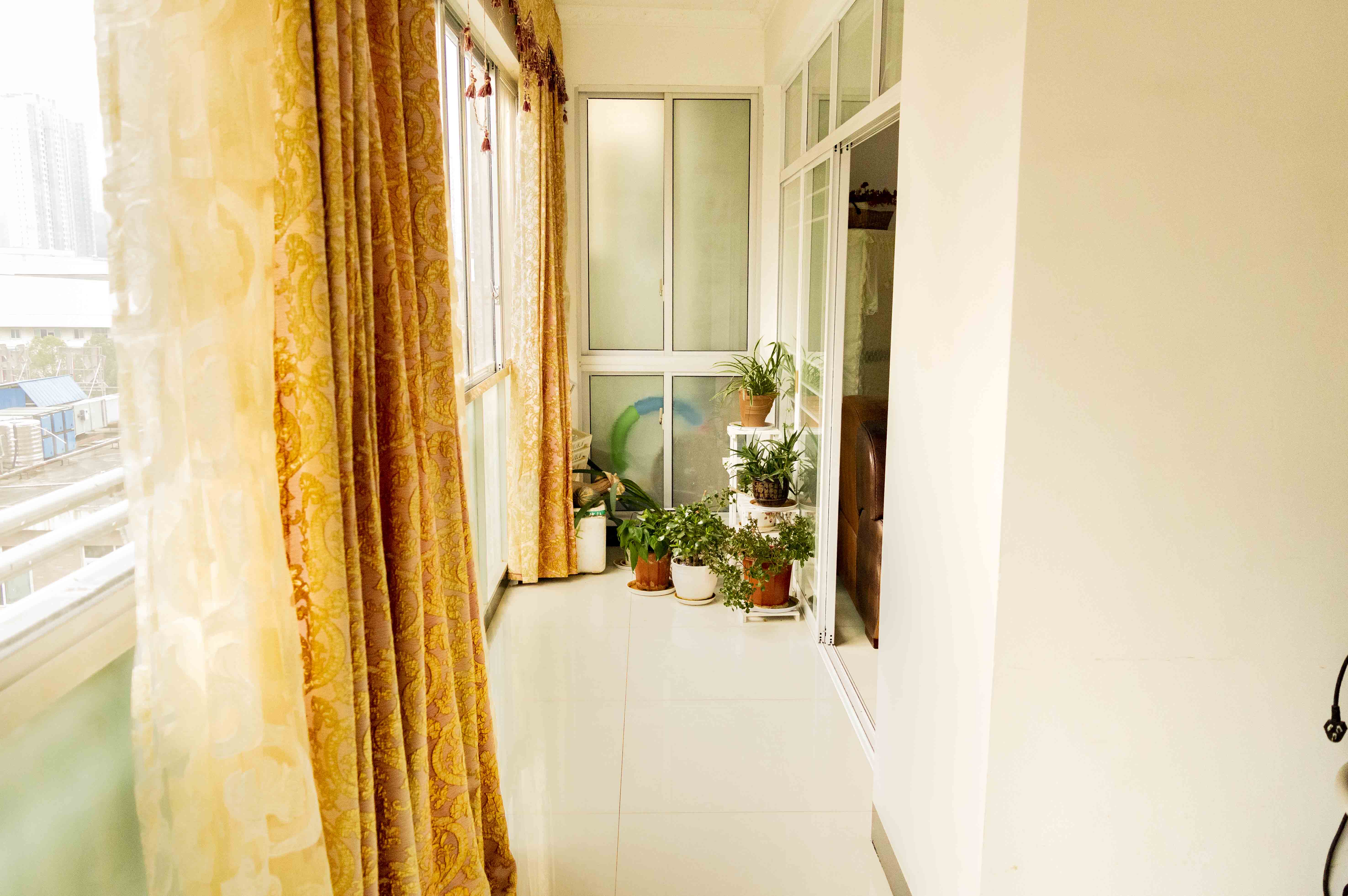 高尔夫紫龙郡 3室2厅2卫 55.0万 高尔夫紫龙郡 3室2厅2卫 55.0万客厅