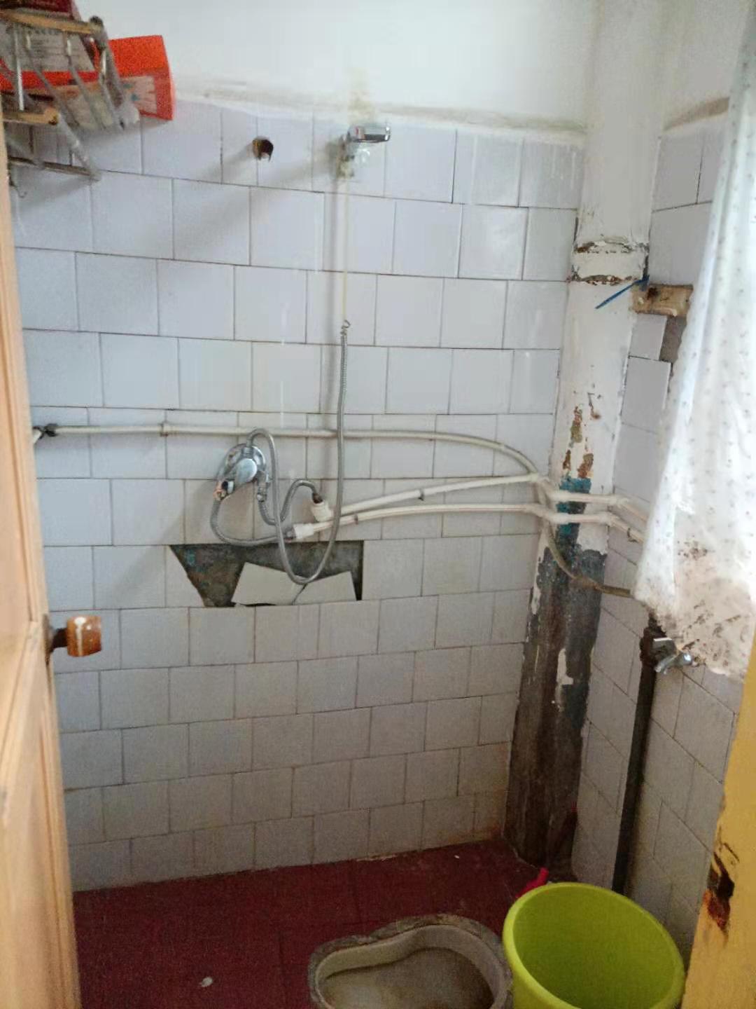 中医院宿舍 2室2厅1卫 800.0元/月 中医院宿舍 2室2厅1卫 800.0元/月室内图