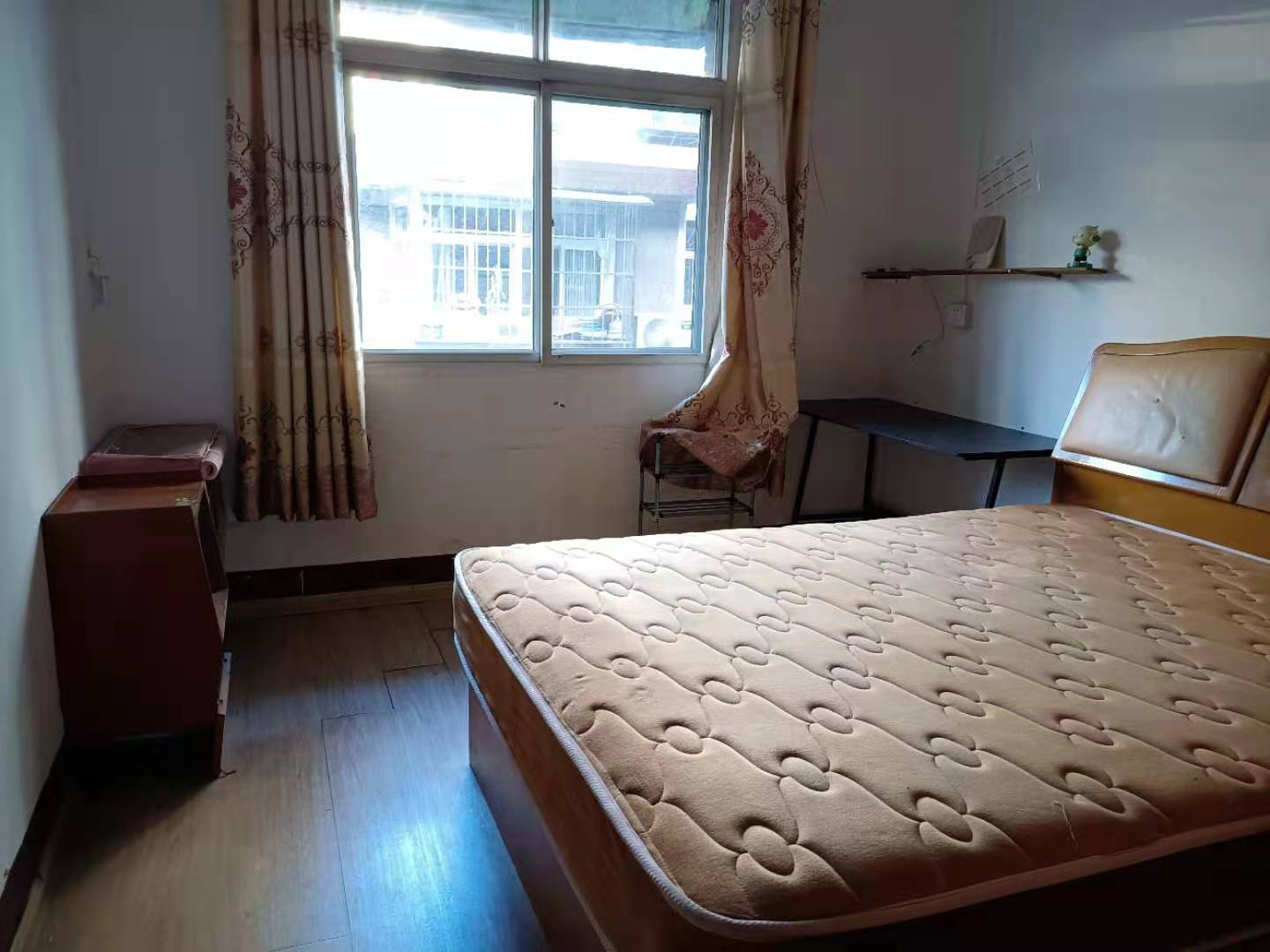 中医院宿舍 2室2厅1卫 800.0元/月 中医院宿舍 2室2厅1卫 800.0元/月室内图