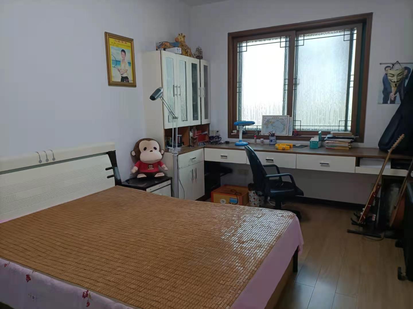 煤机厂  3室2厅2卫   58.80万客厅