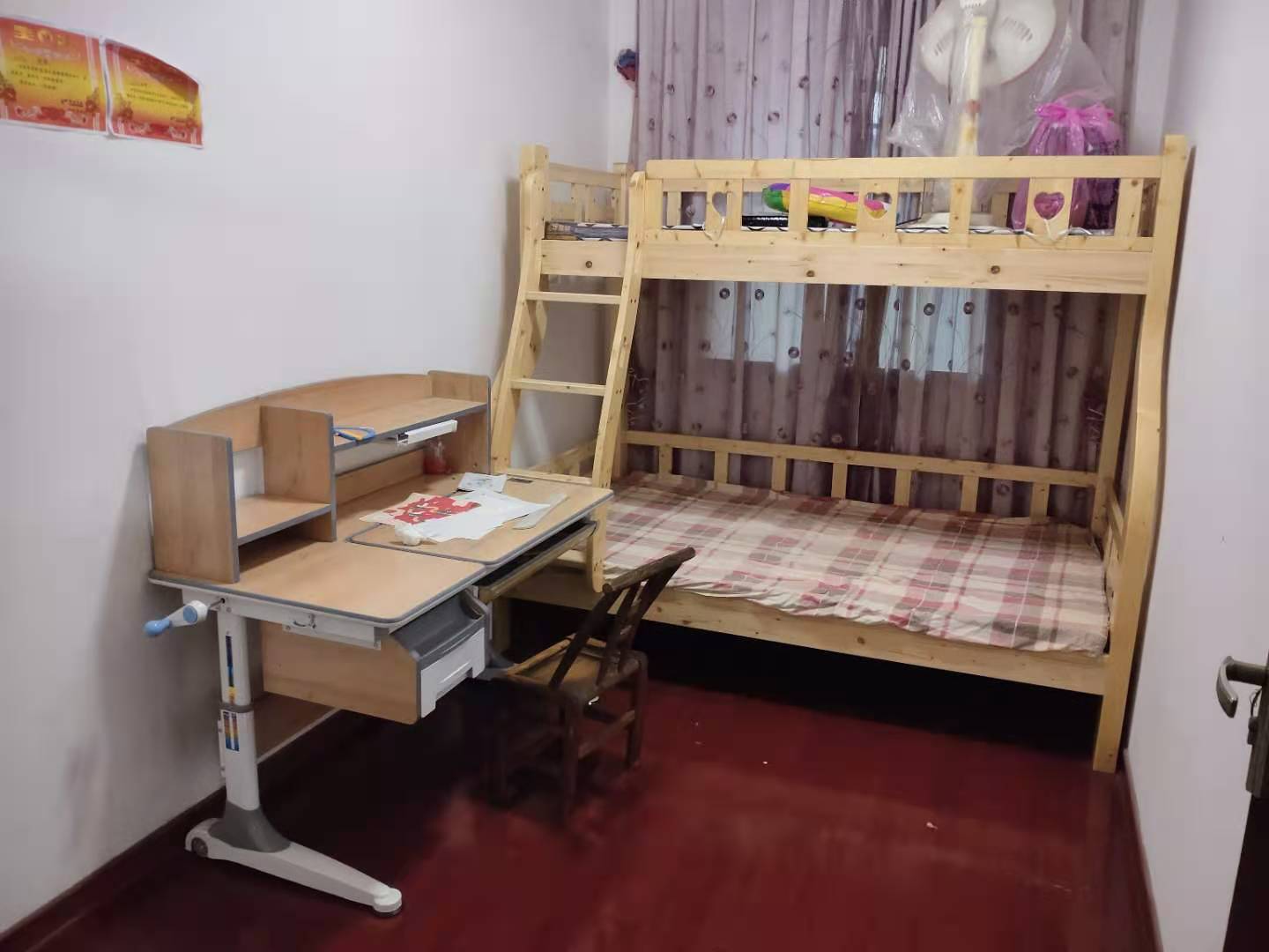 电焊条荷叶塘村 2室1厅1卫 1200.0元/月 电焊条荷叶塘村 2室1厅1卫 1200.0元/月室内图