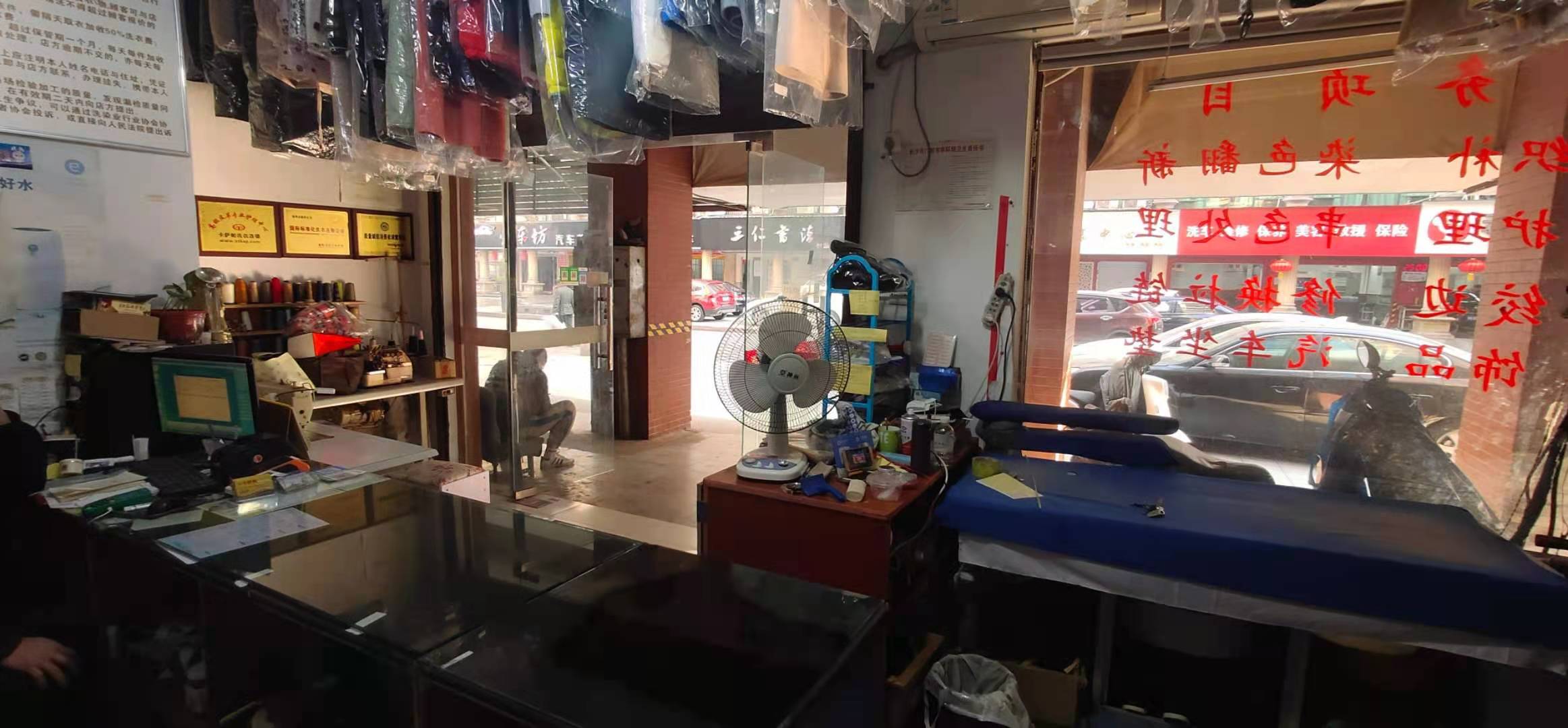 东南雅苑 1室1厅1卫 4300.0元/月 东南雅苑 1室1厅1卫 4300.0元/月室内图