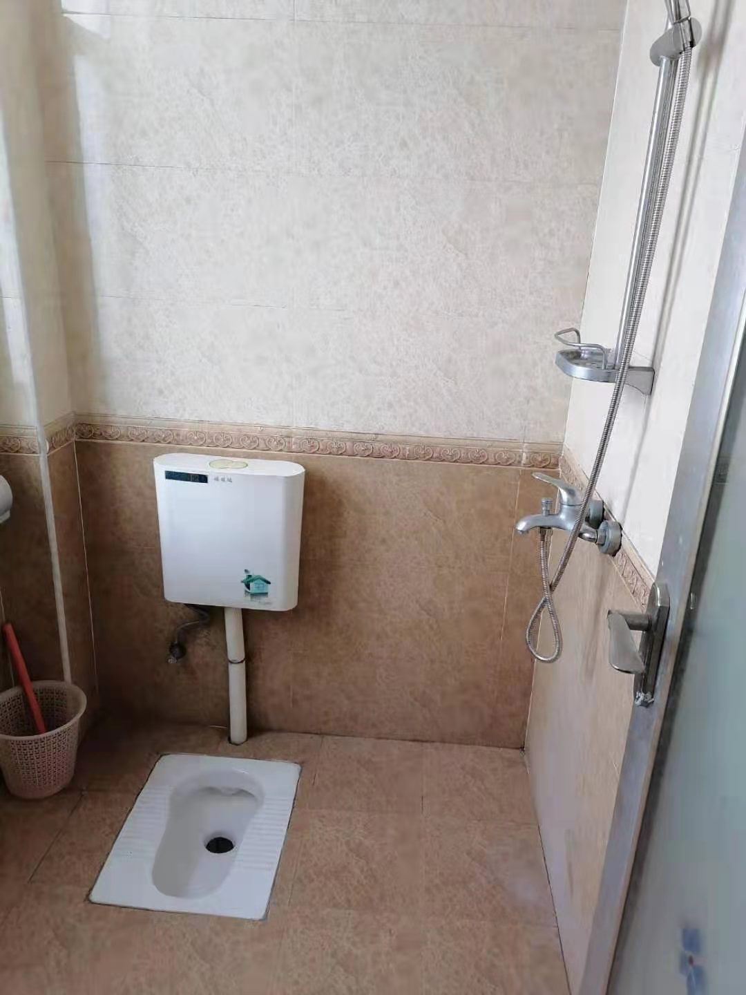 教育小区  3室2厅1卫   2500.00元/月室内图