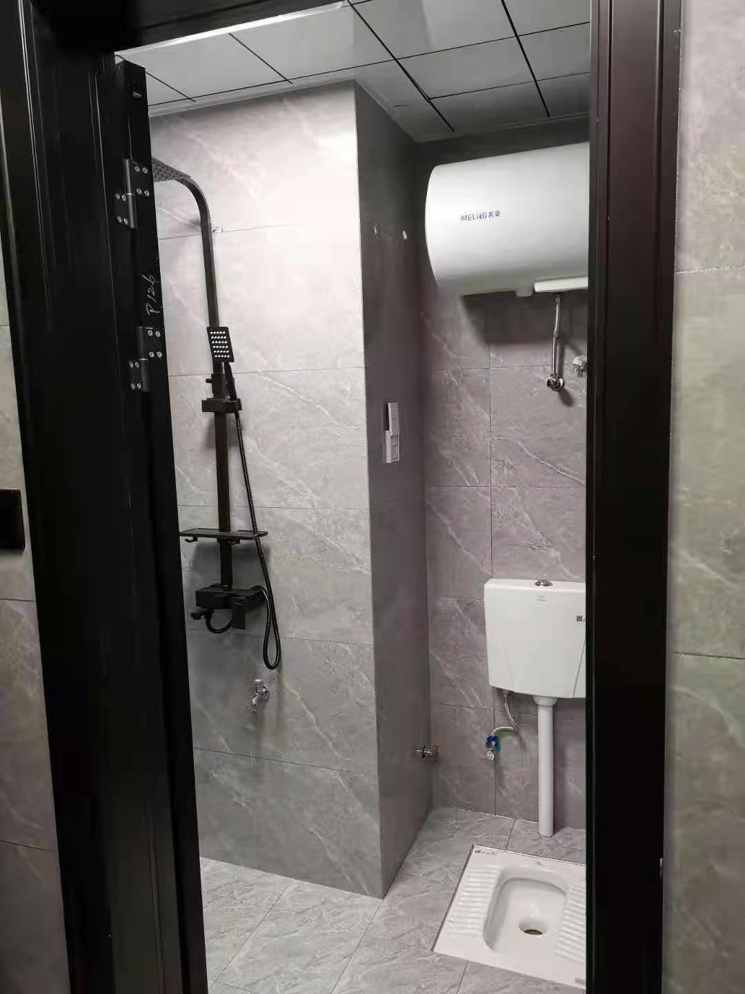 富川CEO大厦 1室1厅1卫 2100.0元/月 富川CEO大厦 1室1厅1卫 2100.0元/月室内图