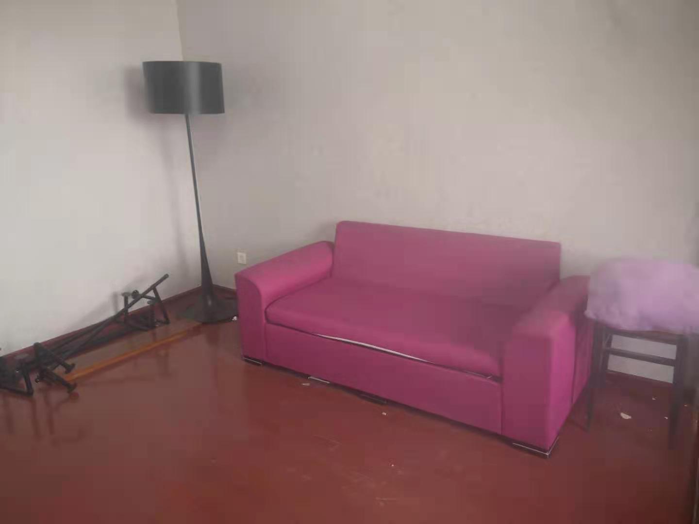 西湖公寓  1室1厅1卫    1500.0元/月 西湖公寓  1室1厅1卫    1500.0元/月室内图