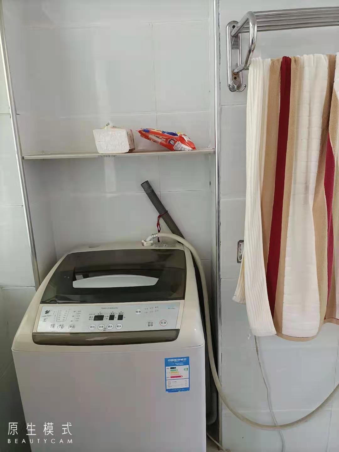 香江花苑 2室1厅1卫 26.8万 香江花苑 2室1厅1卫 26.8万客厅