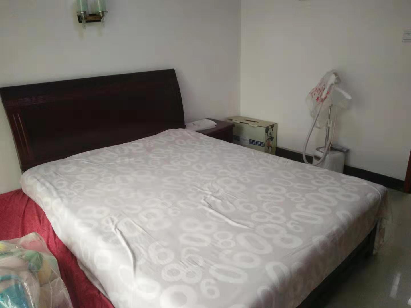 梓山苑小区 3室2厅2卫 66.8万 梓山苑小区 3室2厅2卫 66.8万卫生间