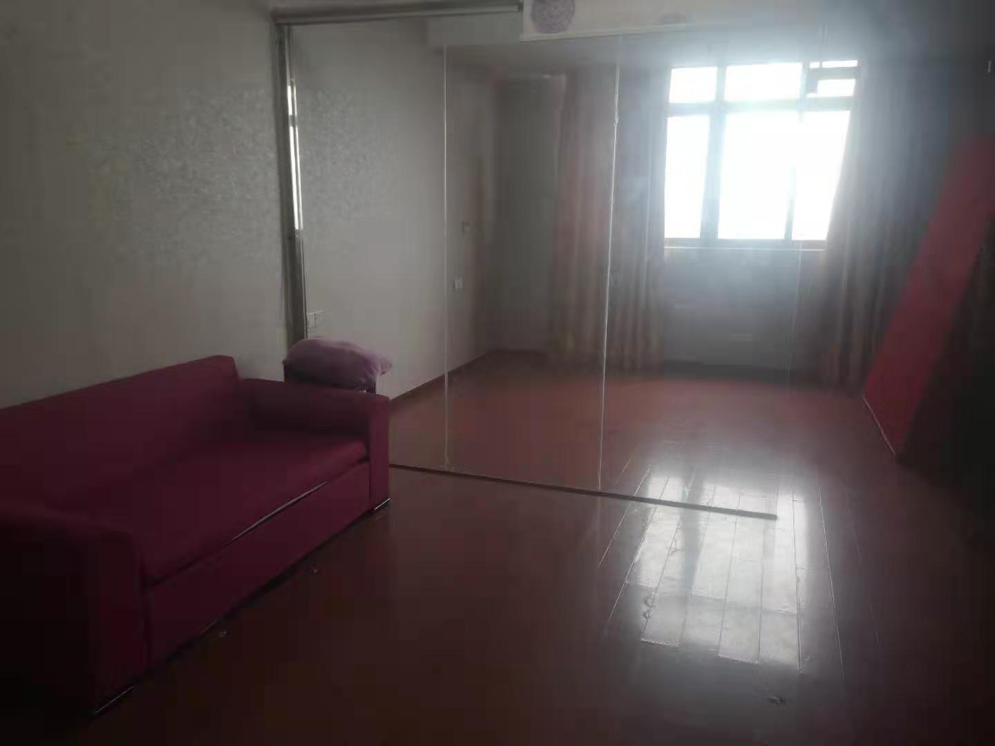 西湖公寓  1室1厅1卫    1500.0元/月 西湖公寓  1室1厅1卫    1500.0元/月室内图