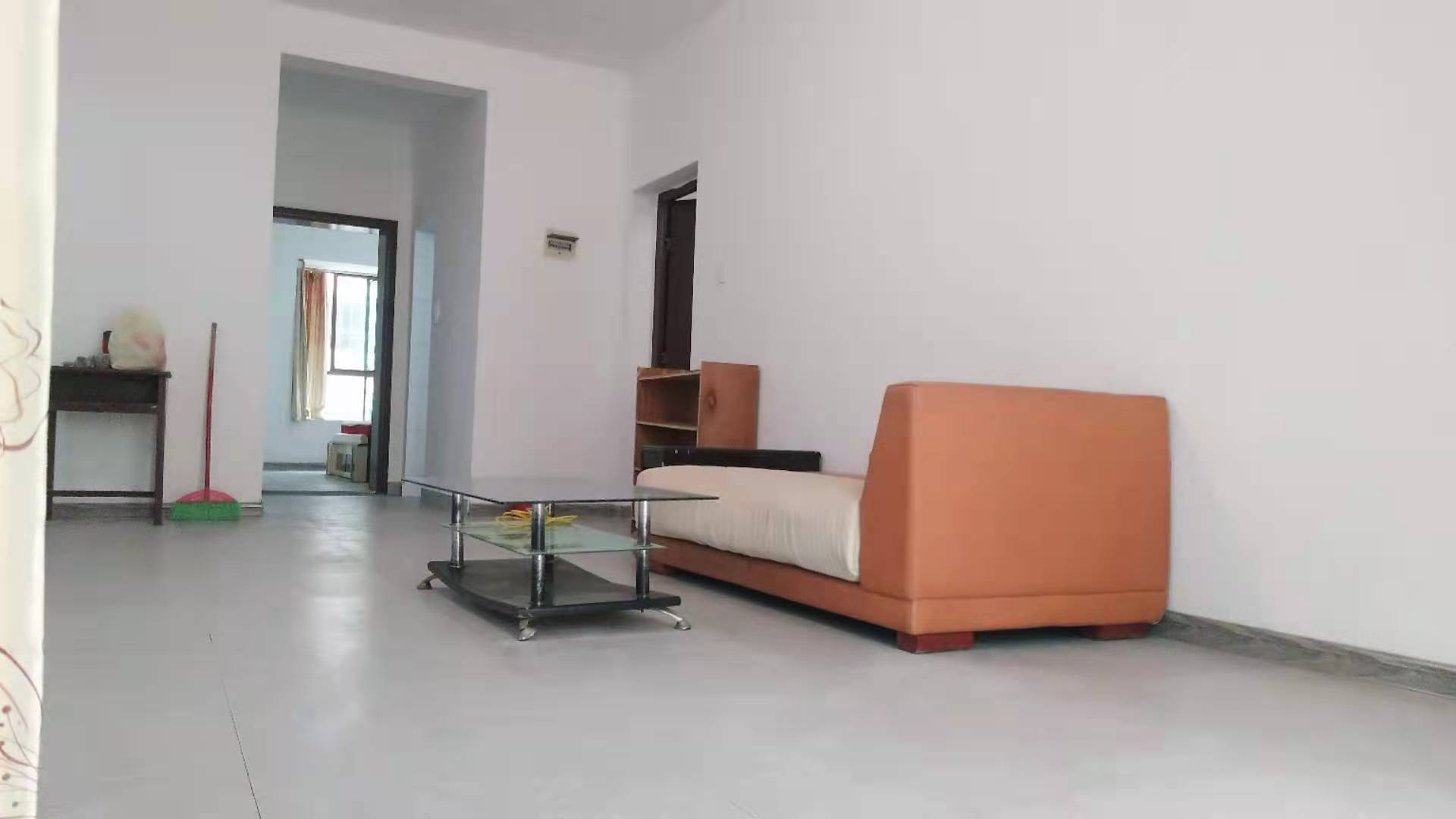 立新长湖安置区(水映豪廷安置房) 2室2厅1卫 1200.0元/月 立新长湖安置区(水映豪廷安置房) 2室2厅1卫 1200.0元/月室内图