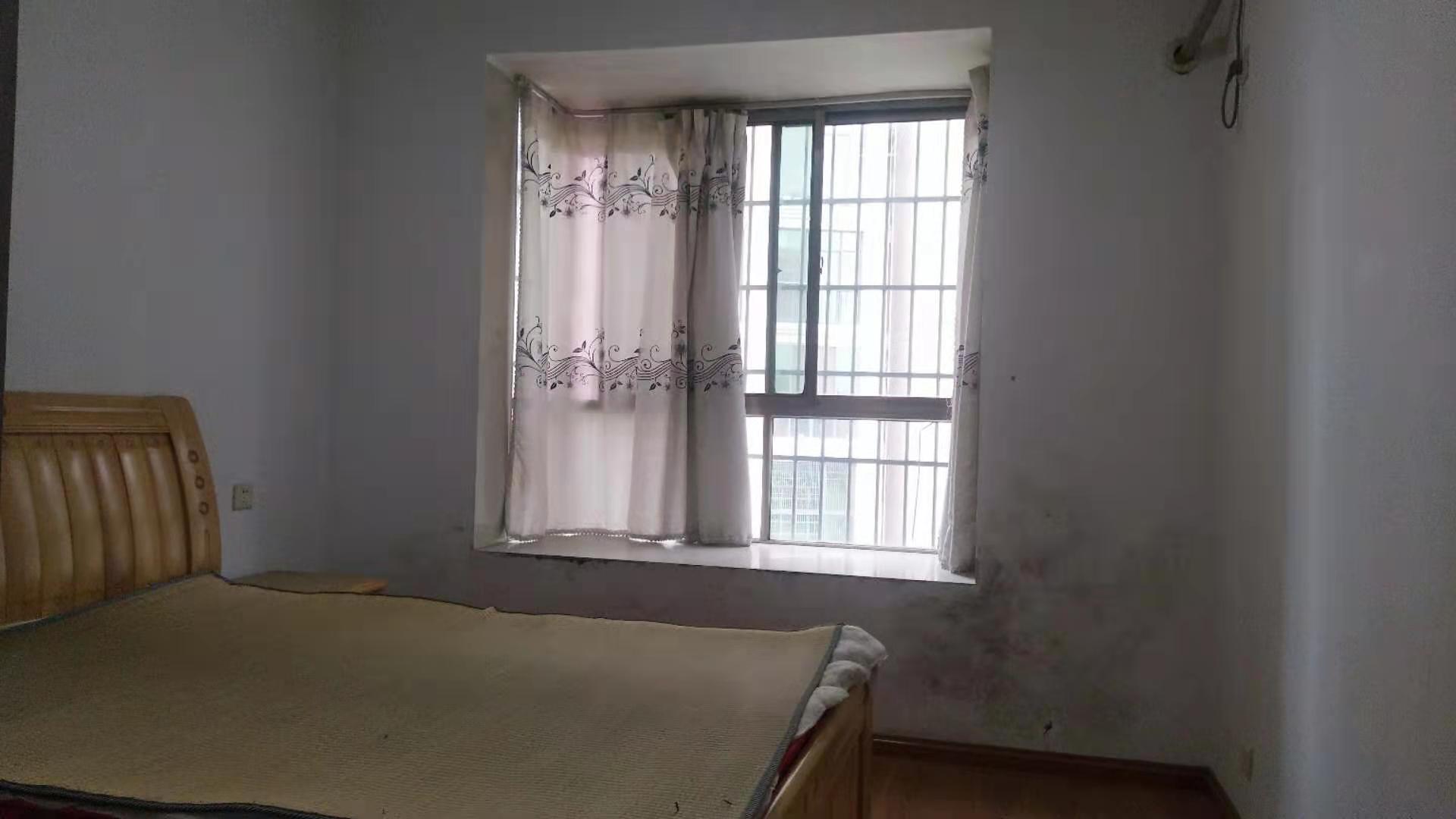 立新长湖安置区(水映豪廷安置房)  3室2厅1卫    1000.0元/月 立新长湖安置区(水映豪廷安置房)  3室2厅1卫    1000.0元/月室内图