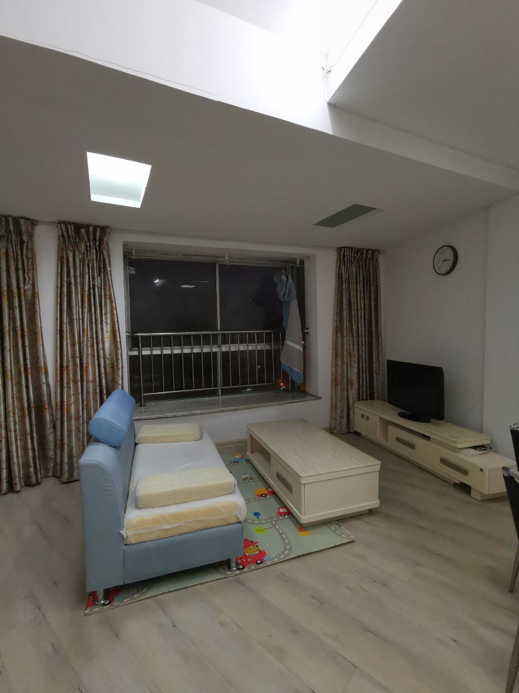 旺和大厦  1室1厅1卫   1200.00元/月室内图