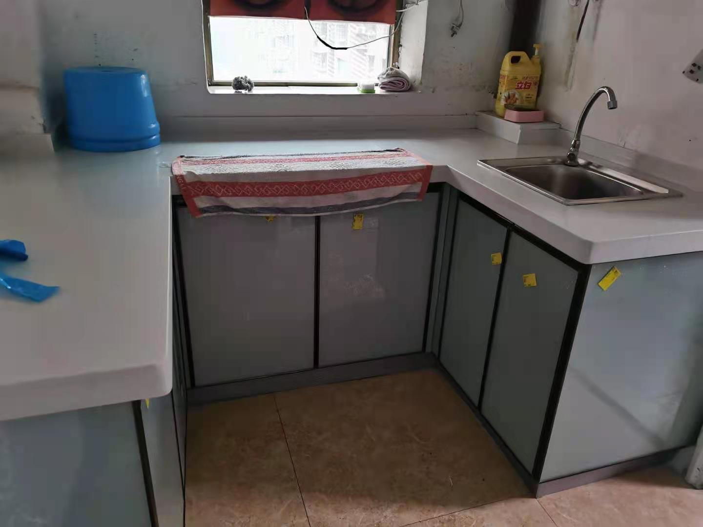 香江花苑 2室1厅1卫 26.8万 香江花苑 2室1厅1卫 26.8万客厅