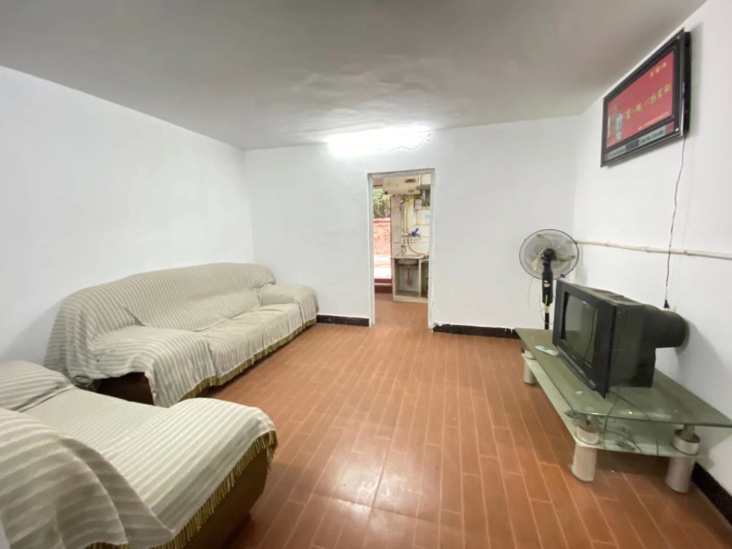 洪福花园 1室1厅1卫 600.00元/月 洪福花园 1室1厅1卫 600.00元/月室内图