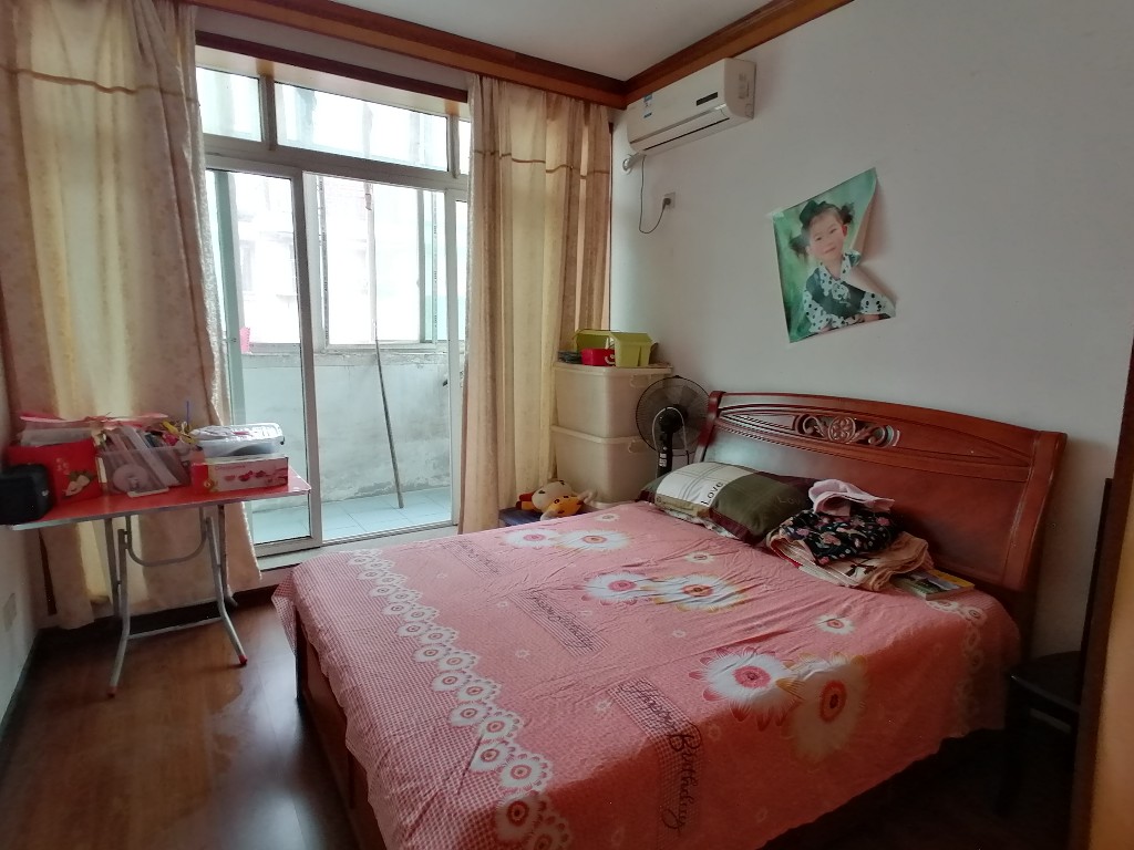 石峰山庄 2室2厅2卫 1500.0元/月 石峰山庄 2室2厅2卫 1500.0元/月室内图