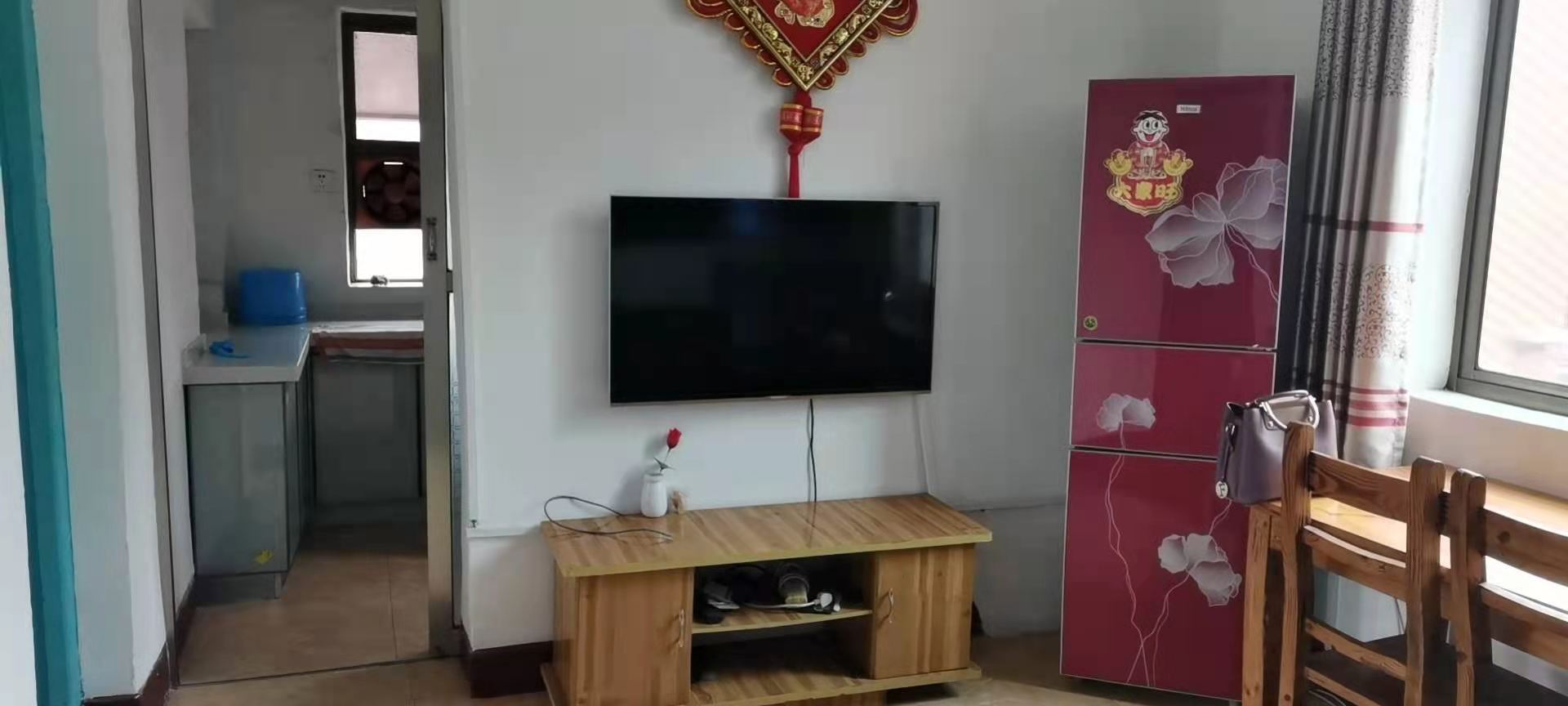 香江花苑 2室1厅1卫 26.8万 香江花苑 2室1厅1卫 26.8万客厅