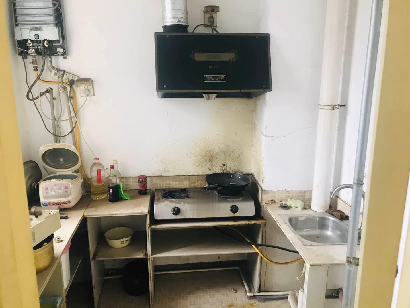 凯通国际城(凯通朝庭) 3室1厅0卫 2800.0元/月 凯通国际城(凯通朝庭) 3室1厅0卫 2800.0元/月室内图