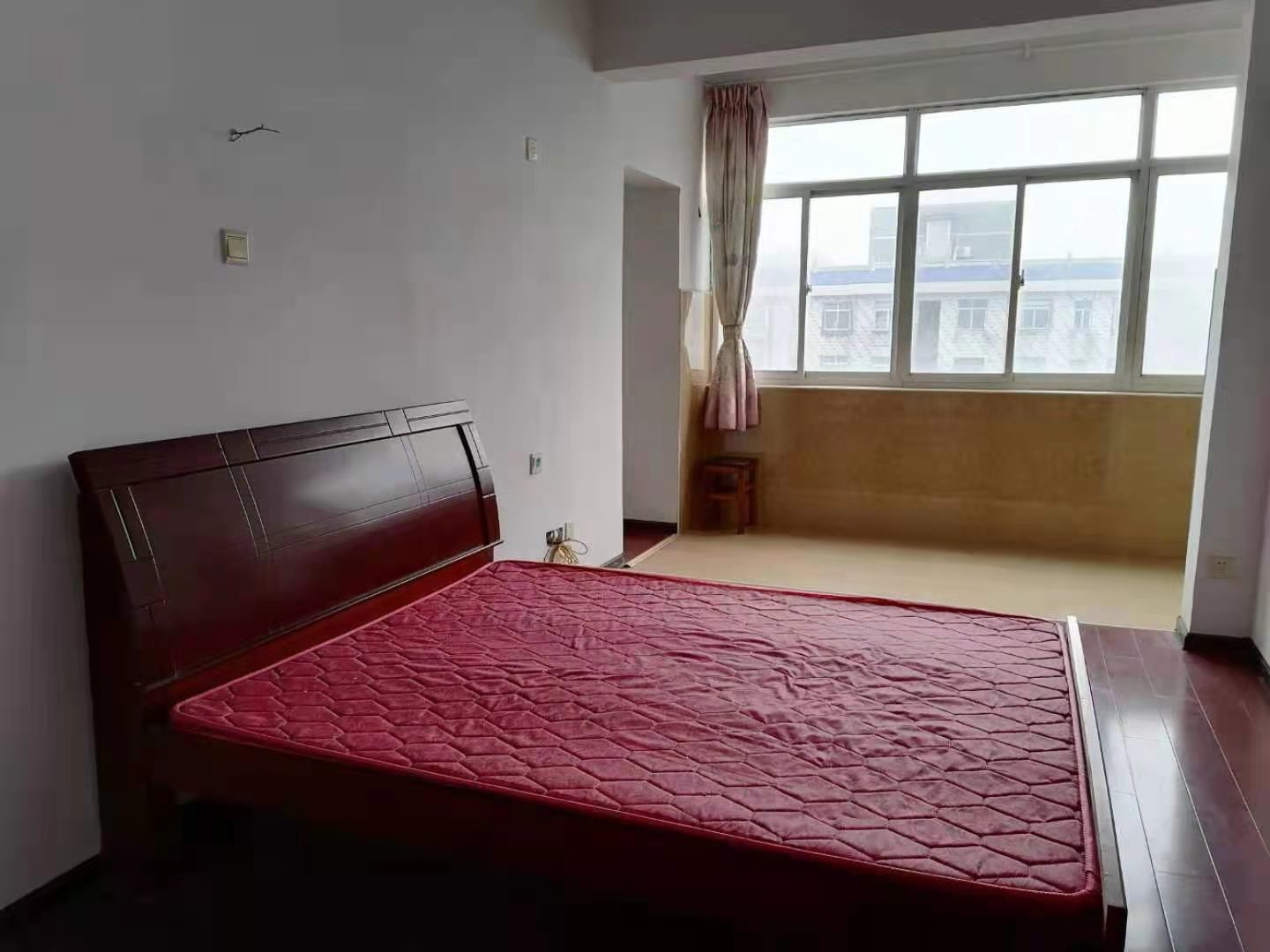 教育小区  3室2厅1卫   2500.00元/月室内图