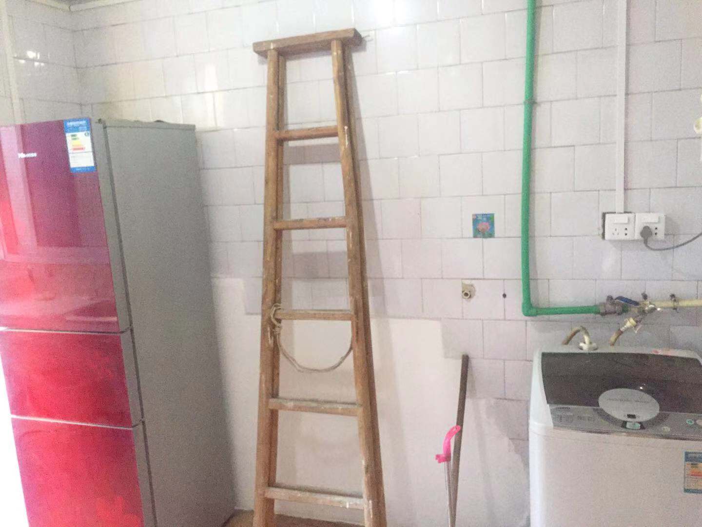 金桂小区曹一二三村 2室1厅1卫 1000.0元/月 金桂小区曹一二三村 2室1厅1卫 1000.0元/月室内图