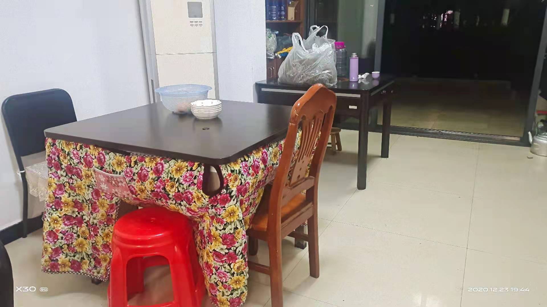 盛世东方  3室2厅2卫    85.0万 盛世东方  3室2厅2卫    85.0万卧室