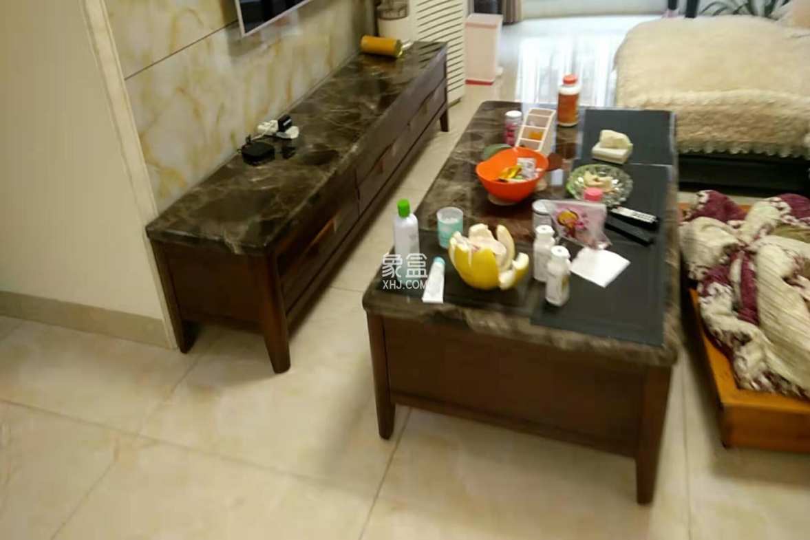 碧桂园 3室2厅1卫 74.8万 碧桂园 3室2厅1卫 74.8万客厅