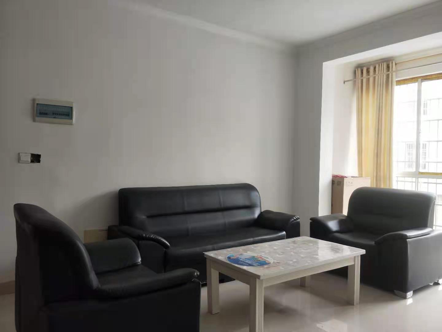 长湖小区  2室1厅1卫    1200.0元/月 长湖小区  2室1厅1卫    1200.0元/月室内图