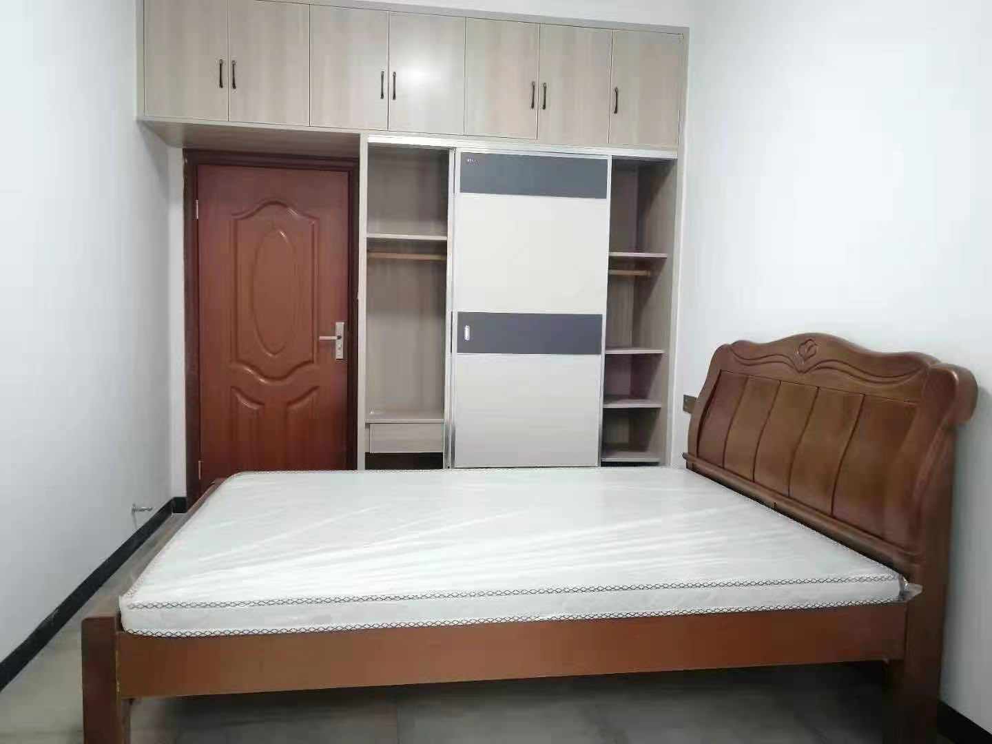 融冠亲城安置房 2室2厅1卫 1450.0元/月 融冠亲城安置房 2室2厅1卫 1450.0元/月室内图