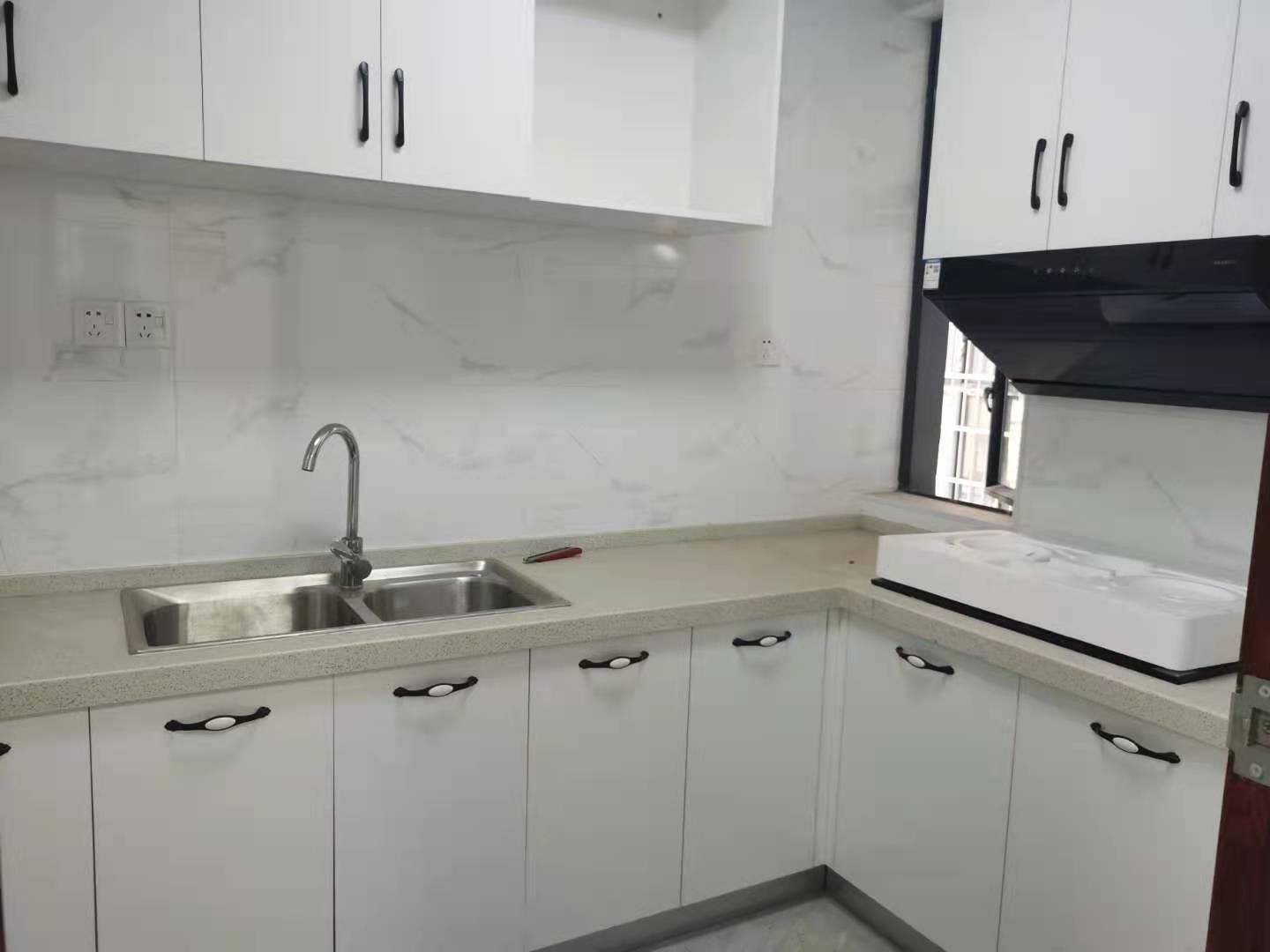 时代华府  2室2厅1卫    60.0万 时代华府  2室2厅1卫    60.0万厨房