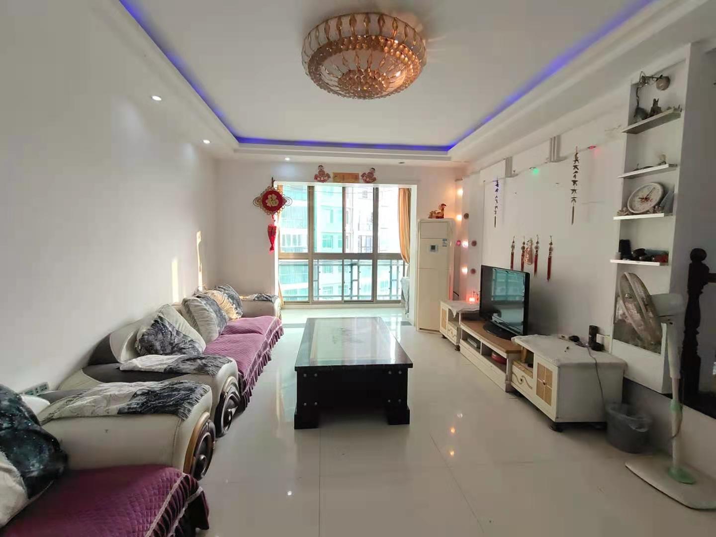 曲兰庭苑 3室2厅2卫 2400.0元/月 曲兰庭苑 3室2厅2卫 2400.0元/月室内图